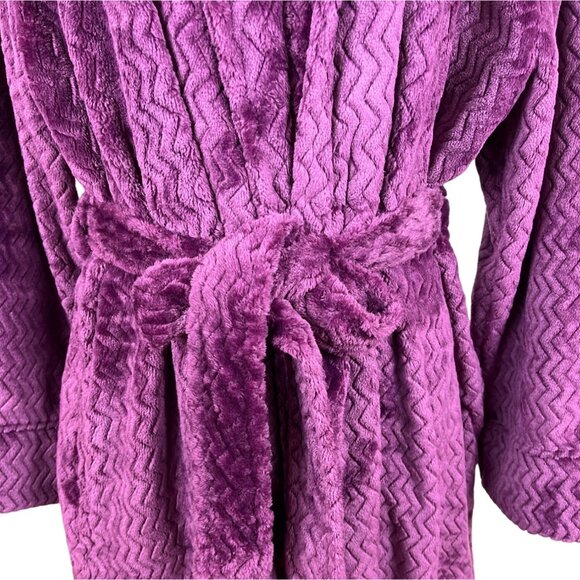 Chapter Club Womens Magenta Chevron Plush Bathrobe Size M/L - New - Picture 6 of 11